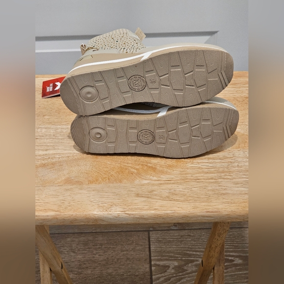 Xti The Urban Brand Wedge Ankle Booty with Rhinestones, NWT, Size 38 (7.5) - Picture 3 of 11